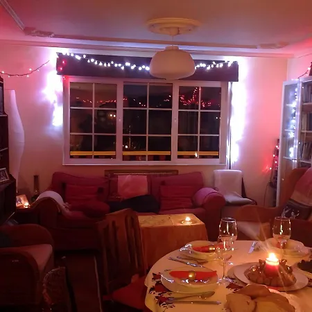 Ashram De La Peral Illas