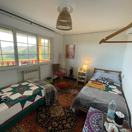 Ashram De La Peral * Illas