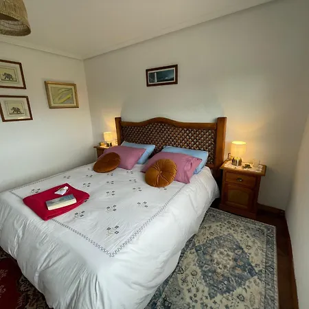 Ashram De La Peral Illas