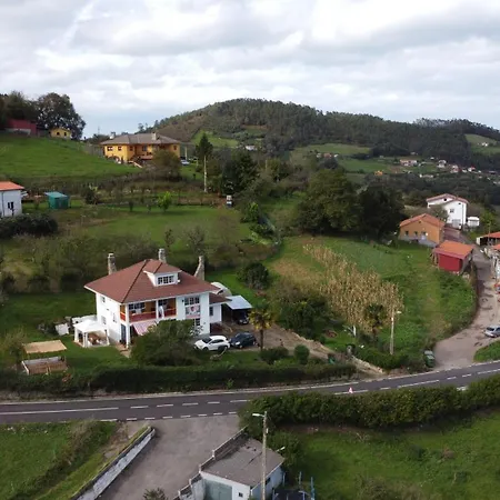 Ashram De La Peral * Illas